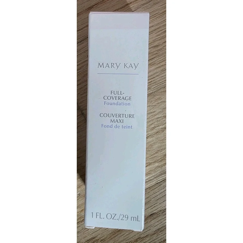 Mary Kay Full Coverage Foundation Beige 404 - Gray Cap # 367800 NIB
